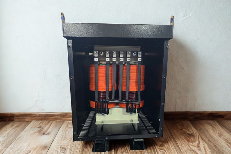 Tipos de transformadores - transformador isolador